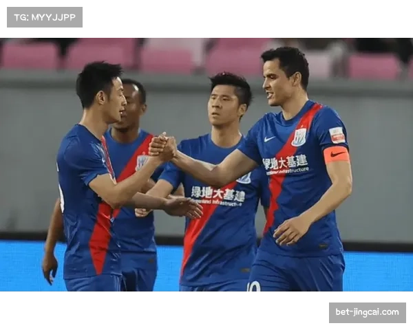 棕熊豪取七连胜 客场5-3力克枫叶稳固积分榜位置 棕熊豪取七连胜 客场5-3力克枫叶稳固积分榜位置